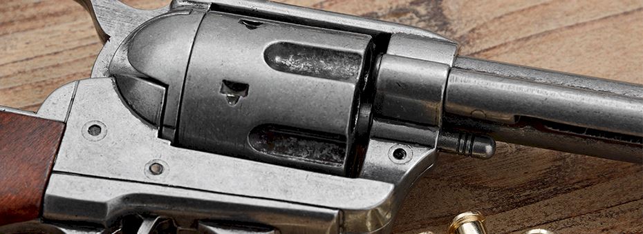 Pistols & Revolvers